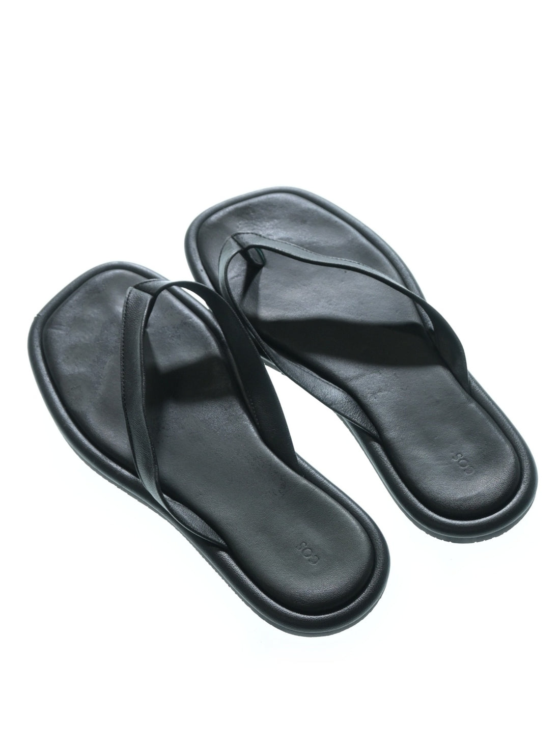 夏目きぬ。