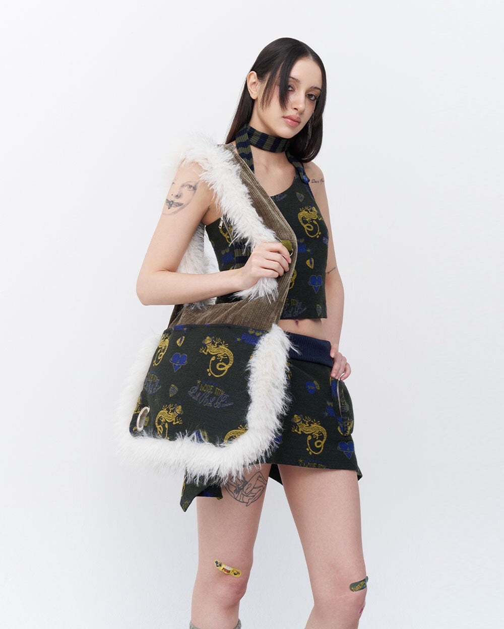 Punky lizard jacquard bag