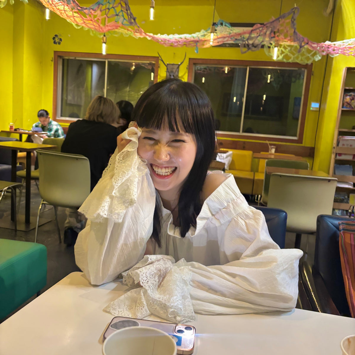 鞠奈