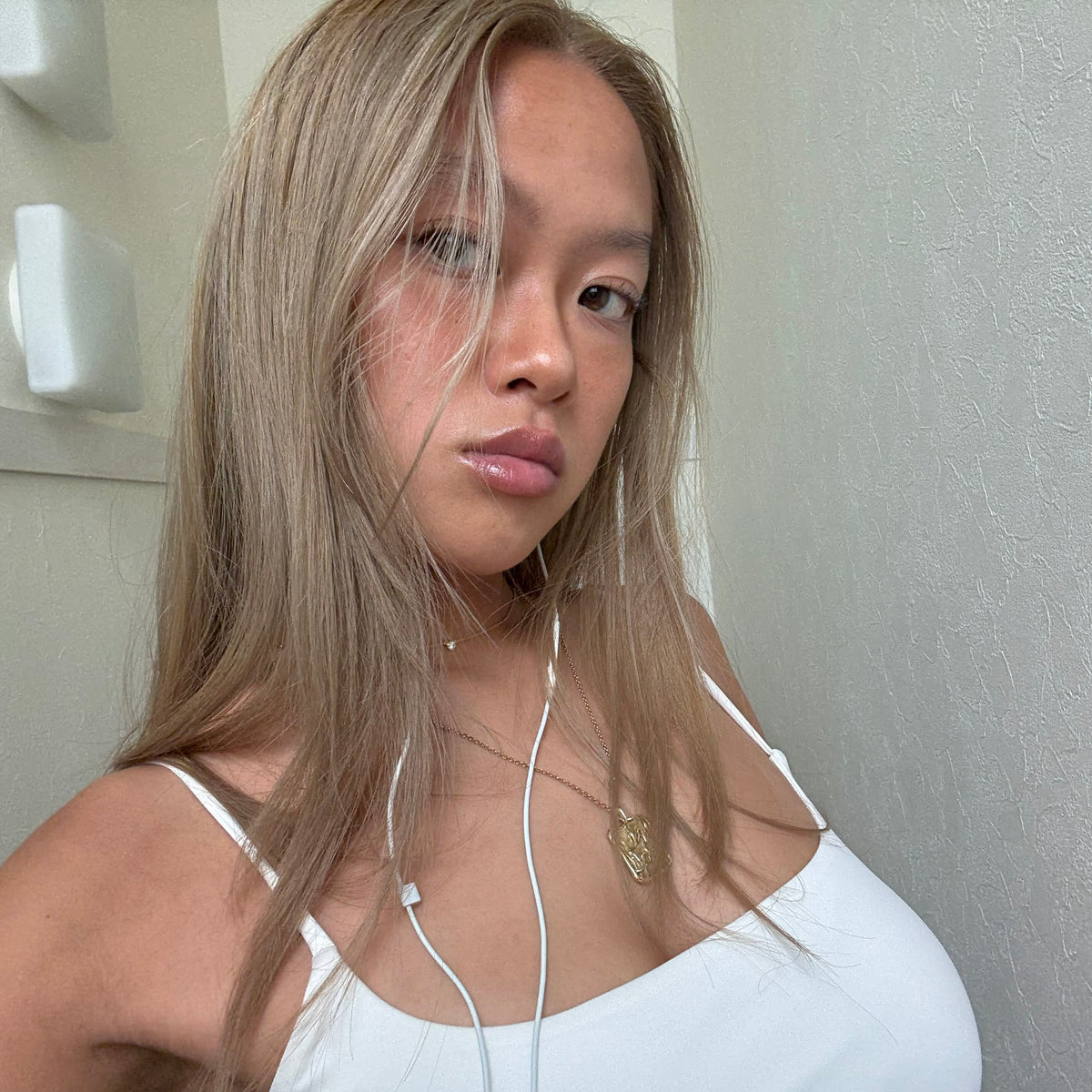 YUI NICOLE