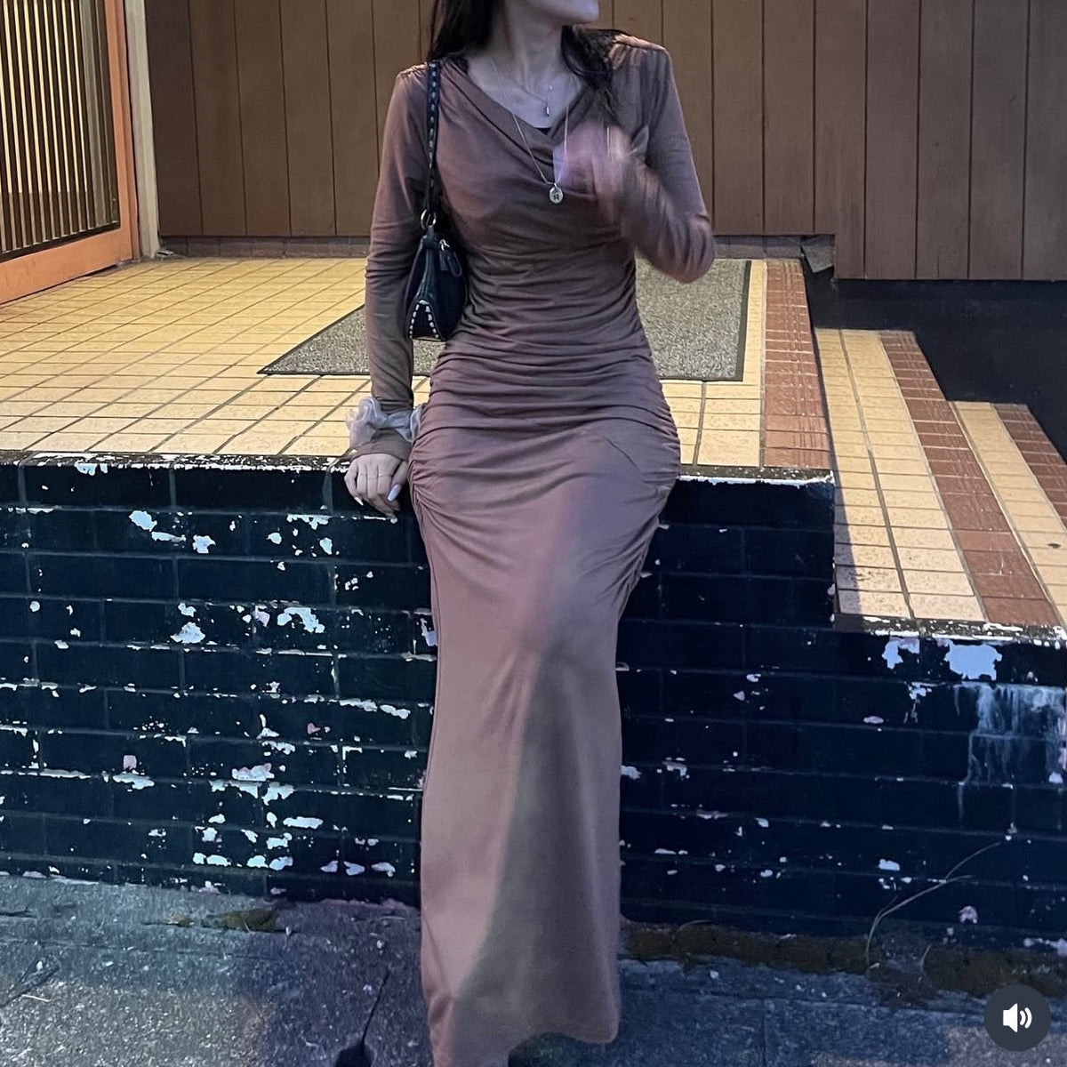 月