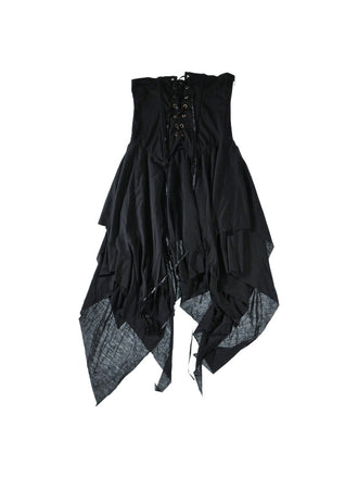 ３８