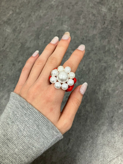 Red White Megaflower Ring