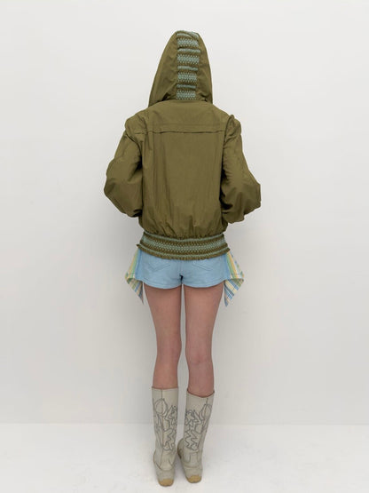 SMOCKING LIGHT WINDBREAKER