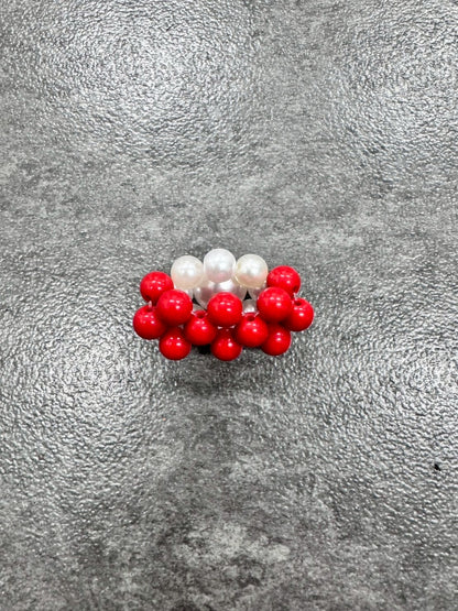 Red White Megaflower Ring