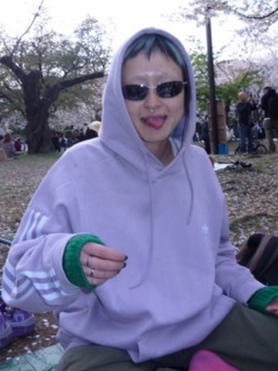 七