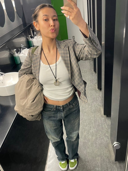 Dee